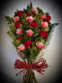 Sheaf   Red and Pink Roses
